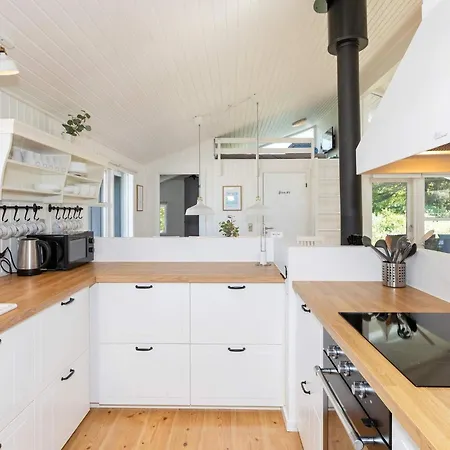 Luxury Retreat With Pool Torup Strand