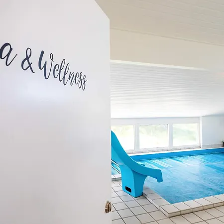 Prázdninový dům Luxury Retreat With Pool Torup Strand
