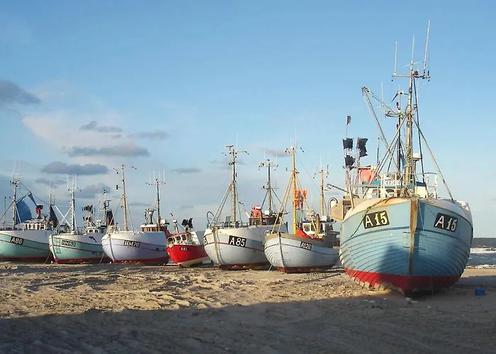 Luxury Retreat With Pool - By Traum 펜션 Torup Strand