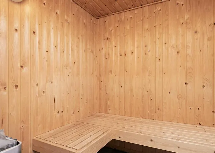 펜션 Luxury Retreat With Pool - By Traum Torup Strand