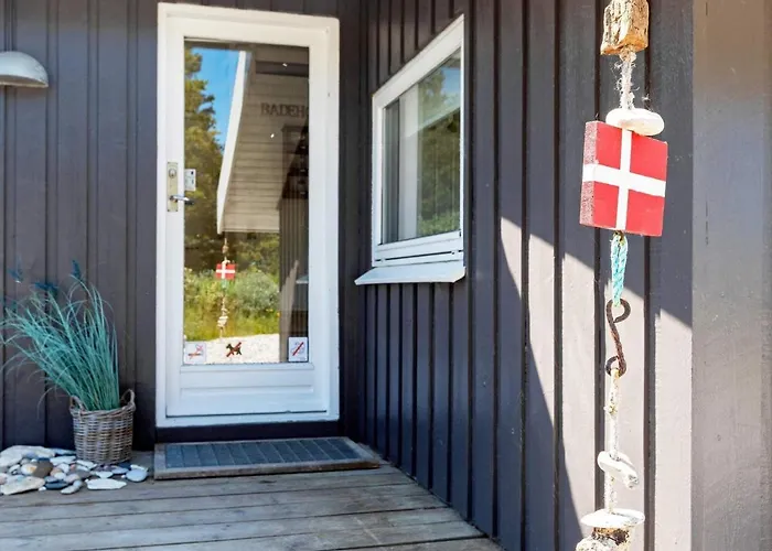 Luxury Retreat With Pool - By Traum Torup Strand